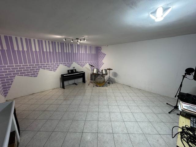 Photo 35